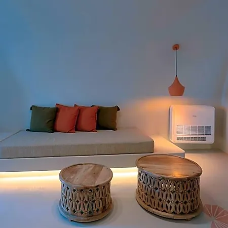 Elements Cave 4* Santorini Island